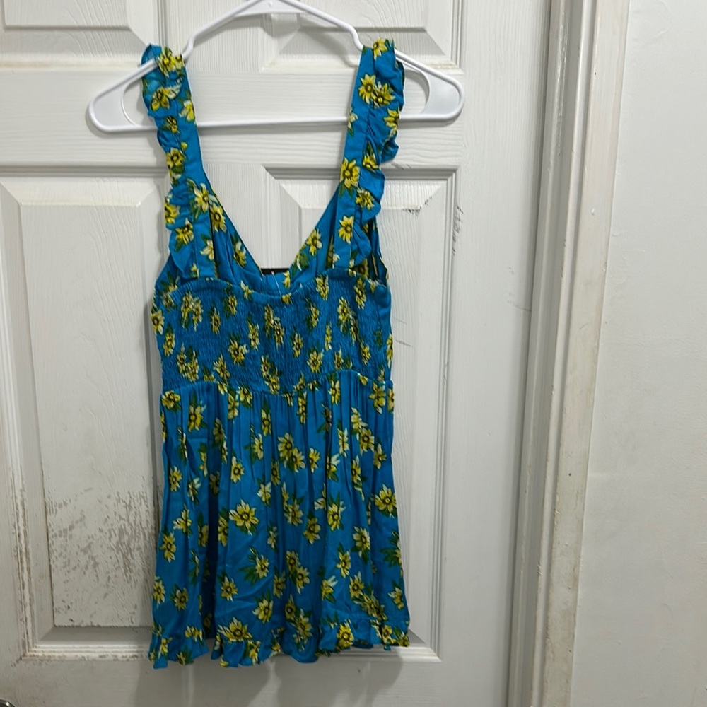 Audrey Lane Blue Ruched Ruffle Tank Top nwt - Picture 3 of 3